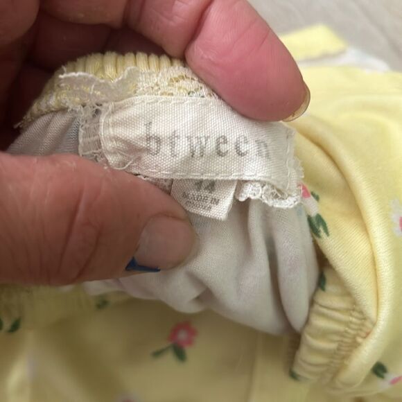 Big girls summer bundle 2 shirts ! Romper / skort size 12-14 preloved ❤️ - Picture 9 of 16